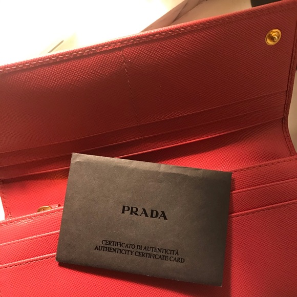 Prada wallet - Picture 3 of 4